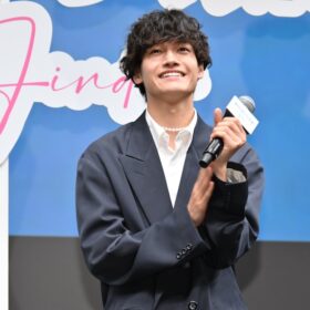 Aぇ! group佐野晶哉、グループを超えて挑戦したいものは「いつか佐藤浩市さんの曲を作曲したい」？