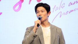 鈴木亮平、有村架純との初共演は「驚くほど初日から兄妹感」 『花まんま』完成報告会見
