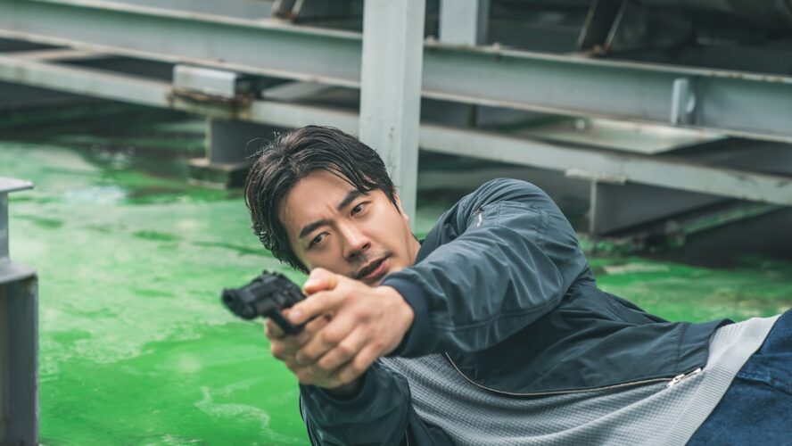 クォン・サンウ、チェ・ジウと『天国の階段』以来22年ぶりの共演！ 売れない漫画家がペンを銃に持ち替える!?