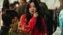 “ゾンビ禍”の恋と死闘！ BLACK PINKのジスが奮闘するホラー・ラブコメ