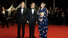 黒崎煌代がレッドカーペットに登場！ 共演の木竜麻生、団塚唯我監督とともに初参加のカンヌ国際映画祭を満喫