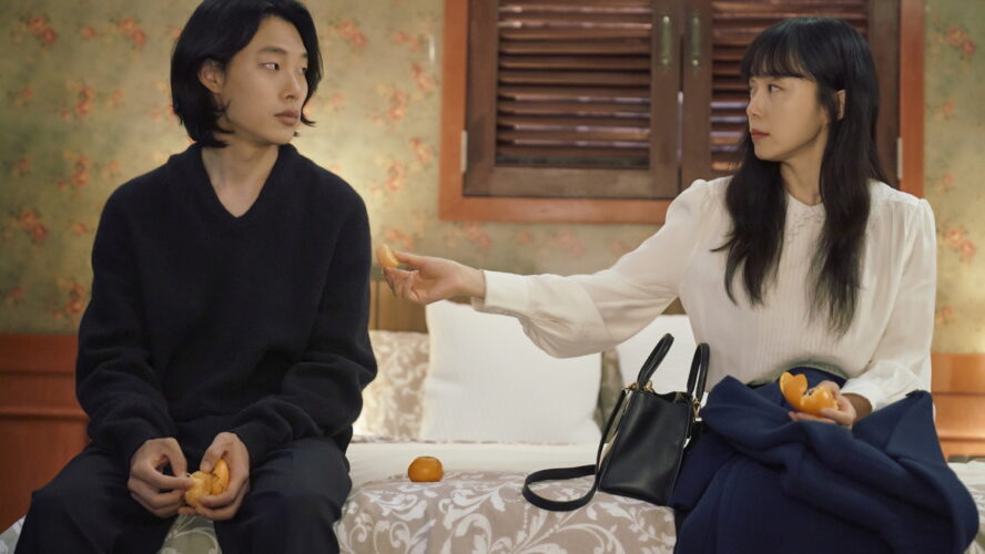 闇落ちした主婦が元ホストと出会い……。名匠ホ・ジノが贈る哀切漂うヒューマンドラマ