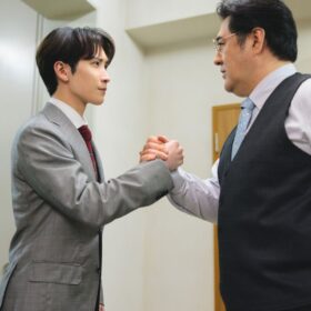 Snow Man渡辺翔太が“神説教”するスピンオフも配信！『なんで私が神説教』がHulu月間＜国内ドラマ＞の1位