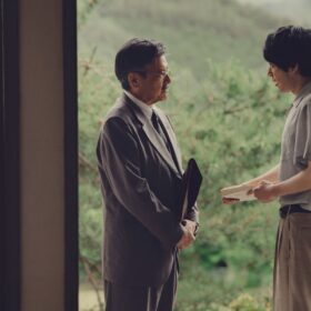 『遠い山なみの光』