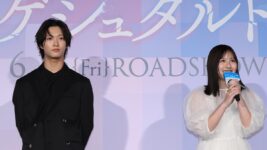 佐藤新、IMP.メンバーと感動の涙を流した直後に寝起きドッキリ！『青春ゲシュタルト崩壊』舞台挨拶で青春秘話を披露