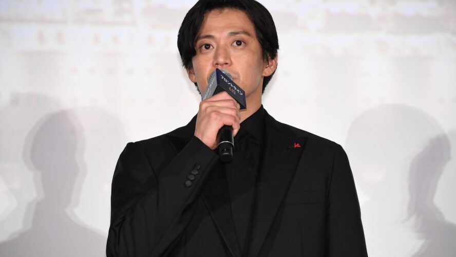 小栗旬「日本を離れていた時期で海外にいたので…」 『フロントライン』ジャパンプレミアでロックダウン当時を振り返る