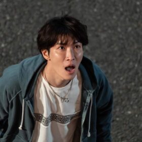 渡辺翔太が亀梨和也の“後継者”に！『事故物件ゾク』“住みます”男たちの軌跡を徹底比較