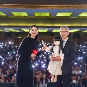 長澤まさみ「叫んだら悪いものが全部出た」 戦慄の“ドールミステリー” に上海が熱狂