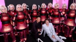 “暴走AI人形”ミーガン新章始動！ 全米公開直前のニューヨーク・プレミアにファン熱狂