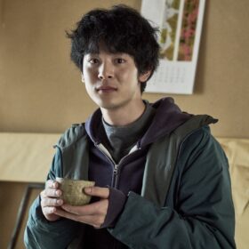 小林虎之介、被災地で心通わせる青年役に挑戦 『生きがい IKIGAI』で鹿賀丈史と共演