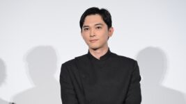 吉沢亮「筋トレでどんどんでかくなってる」 七夕の願いは“ベンチプレス100kg”達成！
