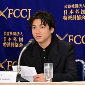 山田裕貴「ウジ虫も食べた」役作りに挑んだ覚悟と“真実”への想い 『木の上の軍隊』記者会見