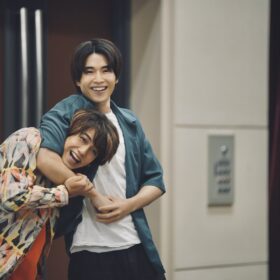 『君の顔では泣けない』
