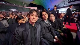 北村匠海「この2人と来られて嬉しい」 林裕太＆綾野剛とともに釜山国際映画祭で初の海外レッドカーペット