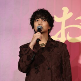 髙橋海人のまっすぐな芝居と、普段のそぶりに永瀬正敏「かわいいなぁ」 『おーい、応為』公開御礼舞台挨拶レポート