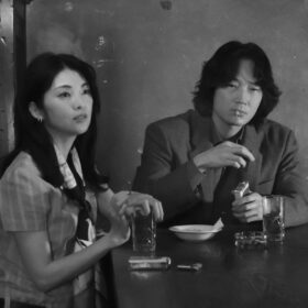 『星と月は天の穴』