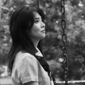 『星と月は天の穴』