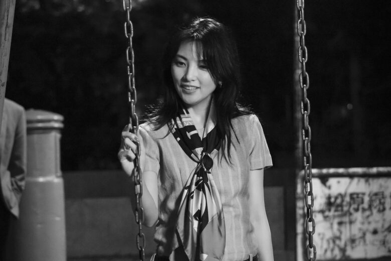 『星と月は天の穴』