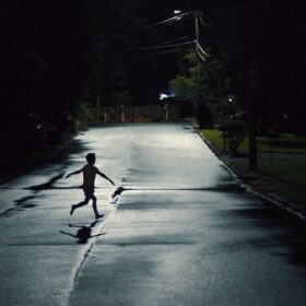 『WEAPONS／ウェポンズ』