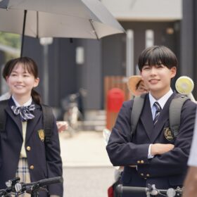 長尾謙杜×山田杏奈、笑顔あふれる撮影現場 『恋に至る病』特別番組も始動