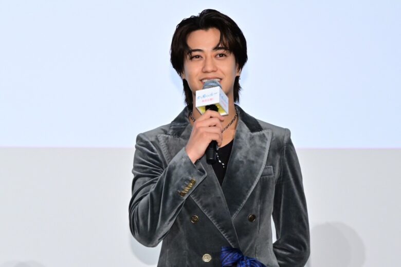 『君の顔では泣けない』