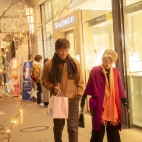 倍賞千恵子×木村拓哉、“ハウルコンビ”が横浜の街で寄り添う瞬間 『TOKYOタクシー』心揺さぶる新映像