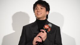 「『国宝』まであと1100万人」山田裕貴＆佐藤二朗、『爆弾』の“予言的ヒット”を語る