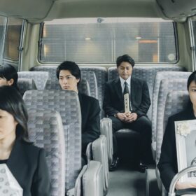 『架空の犬と嘘をつく猫』