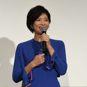 中山忍が語った“姉・中山美穂との伝説の夜”　ガメラがつないだ姉妹W受賞秘話