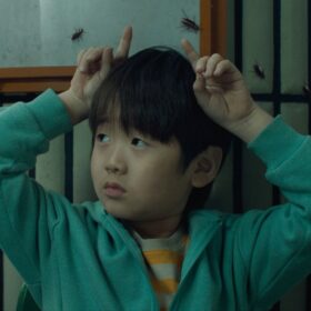 『全知的な読者の視点から』