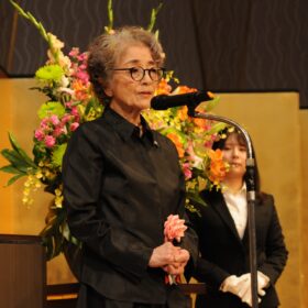 倍賞千恵子、特別功労章を受章 『TOKYOタクシー』大ヒットと共に輝く女優人生