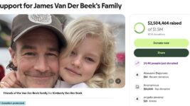 治療費のため衣装をオークションに…ジェームズ・ヴァン・ダー・ビーク死去、支援続々 注目の記事をピックアップ