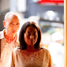 『枯れ木に銃弾』