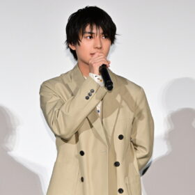 荒木飛羽『炎かがよへ』で初主演＆初の本格殺陣に挑戦！ 「ホテルの部屋でも木刀を壁にぶつけないように練習を」