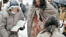 亀梨和也、読み合わせで涙…「雪をもっと頭にかけて」とリクエストも!?『北方謙三 水滸伝』ストイックな撮影の裏側とは