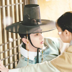 『花が咲けば、月を想い』