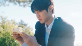 キム・ヒョンジュンが愛妻を亡くした男を演じる日韓合作ドラマ『彼女のいない時間』