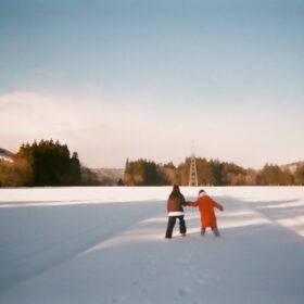 『東京逃避行』