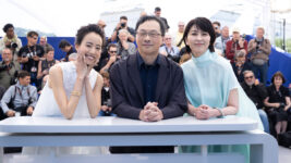 松たか子＆石橋静河、美しすぎるドレス姿に歓声　『ナギダイアリー』カンヌ会見レポ