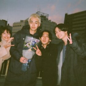 『東京逃避行』