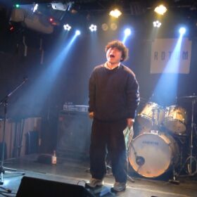 『詩人 iidabii ある宗教2世の記録』