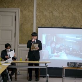 『詩人 iidabii ある宗教2世の記録』