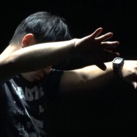 『詩人 iidabii ある宗教2世の記録』