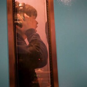 『詩人 iidabii ある宗教2世の記録』