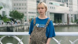 妊婦キャバ嬢の絶望、借金研究者の焦燥——闇バイトで交錯する女たち『マジカル・シークレット・ツアー』