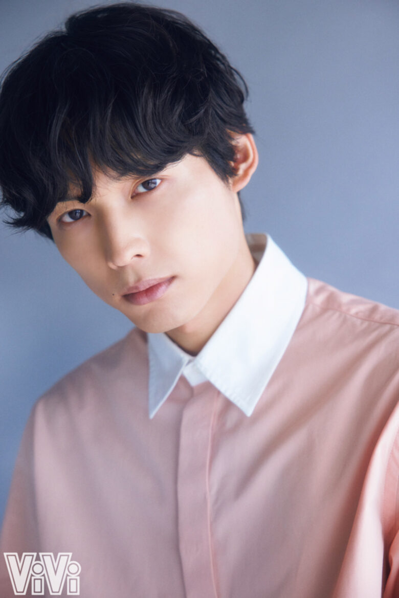 松村北斗
(C)講談社 ViVi2026年9月号