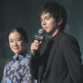 の配信記念イベントが6月29日に開催。キャストの小栗旬、蒼井優、広瀬すず、林遣都、竹野内