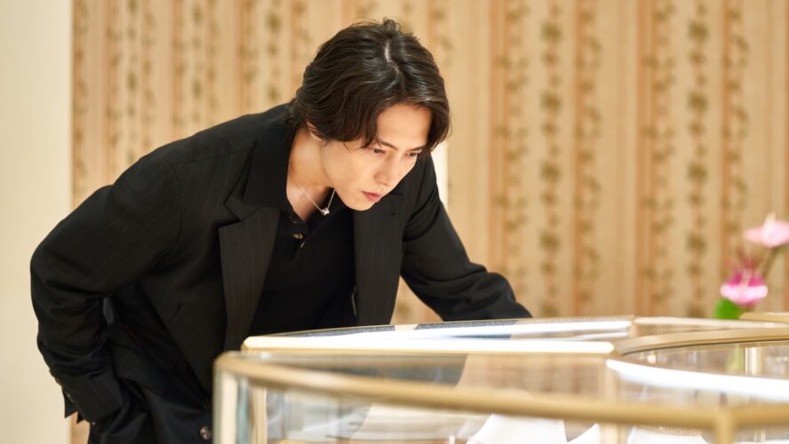 山下智久「人生を豊かにする体験の場に」 『正直不動産』共演の福原遥らとブルガリ心斎橋オープンを祝福