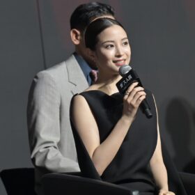 の配信記念イベントが6月29日に開催。キャストの小栗旬、蒼井優、広瀬すず、林遣都、竹野内