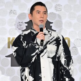 本木雅弘、黒沢清監督への愛が爆発！ 『黒牢城』舞台挨拶で熱弁止まらず時間オーバー